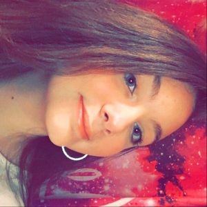 Meet your Posher, Bella